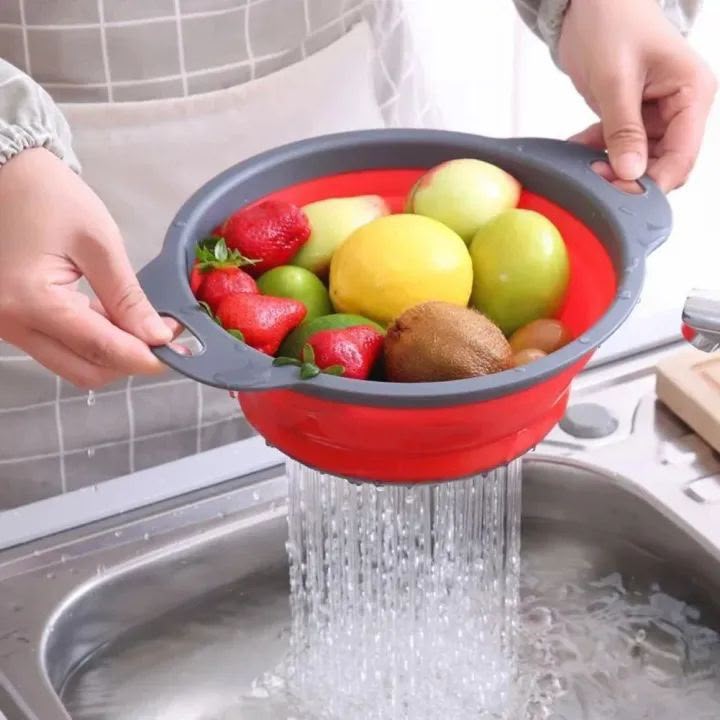 Foldable/ Collapsible Silicone Strainer with Handle for Fruits, Vegetables & Pasta